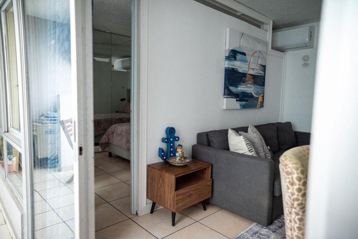 Steps From Foxwoods- Beachfront Retreat With Pools San Juan Ngoại thất bức ảnh